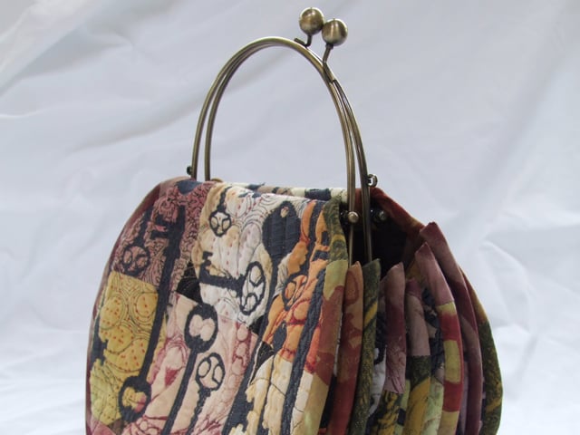 The Accordion Bag